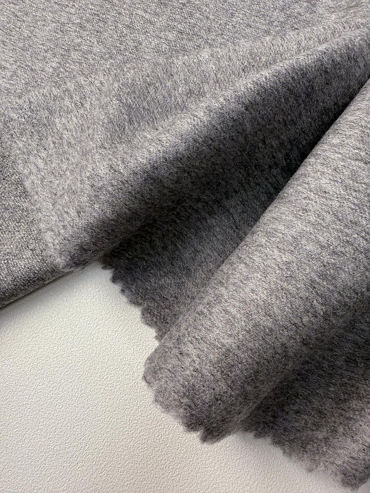 Костюмная шерсть фланель (о) светло-серая - итальянские ткани Тессутидея арт. 05-5221