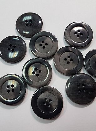 Пуговица пластик 4 прокола d-24мм серо-коричневая - в интернет-магазине тканей Тессутидея арт. F-5633