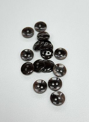 Пуговица пластик 2 прокола d-11мм коричневая - в интернет-магазине тканей Тессутидея арт. F-7145