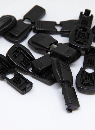 Наконечник пластик черный - в интернет-магазине тканей Тессутидея арт. F-4687