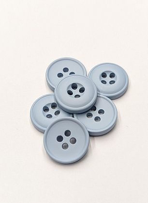 Пуговица пластик 4 прокола d-15мм голубая - в интернет-магазине тканей Тессутидея арт. F-6125