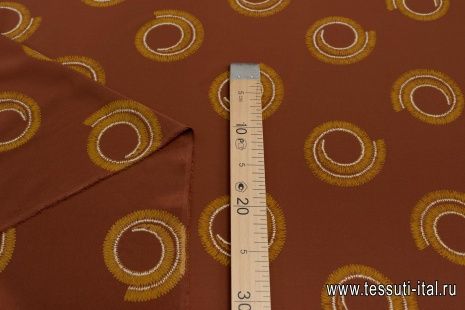 Крепдешин (н) стилизованные круги цвета охры на коричневом в стиле Marni - итальянские ткани Тессутидея арт. 10-2483
