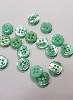 Пуговица пластик 4 прокола d-9мм мятная перламутровая Pinko - в интернет-магазине тканей Тессутидея арт. F-5560
