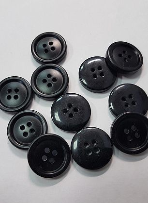 Пуговица пластик 4 прокола d-20мм черная - итальянские ткани Тессутидея F-5399