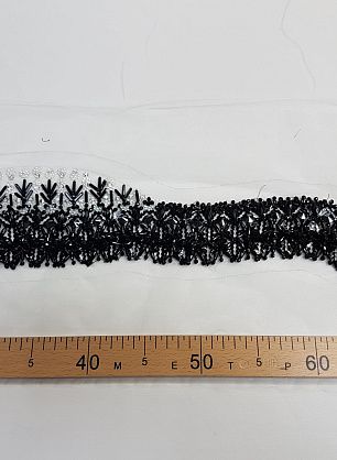 Аппликация черно-белая из страз и стекляруса на белой сетке 10*55см - итальянские ткани Тессутидея F-5040