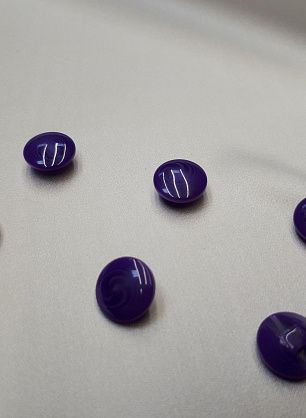 Пуговица пластик на ножке сиреневая d-12мм  - в интернет-магазине тканей Тессутидея арт. F-3912