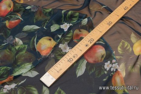 Шифон купон (1,68м) (н) яблоки на темно-синем - итальянские ткани Тессутидея арт. 10-2778