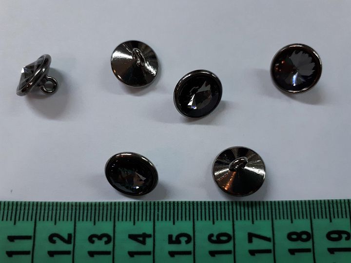 Пуговица металл никель на ножке d-13мм с крупным стразом Swarovski - итальянские ткани Тессутидея арт. F-4131