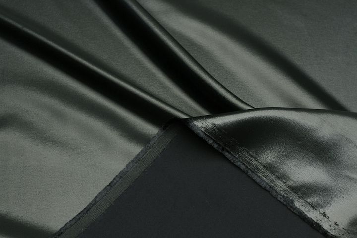 Плательная вискоза стрейч (о) черно-зеленая глянцевая - итальянские ткани Тессутидея арт. 04-1651