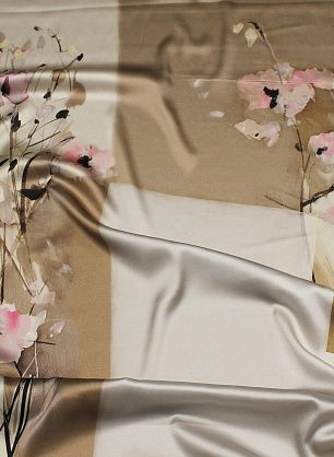 Шелк атлас стрейч купон (1м) (н) растительная абстракция на серо-бежевой геометрии - в интернет-магазине тканей Тессутидея арт. 10-3727