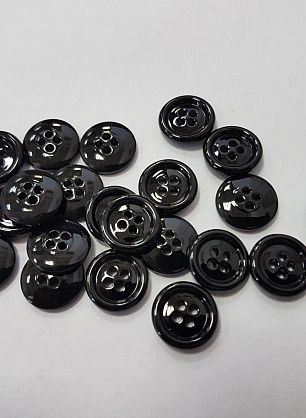 Пуговица пластик 4 прокола d-14мм черная - в интернет-магазине тканей Тессутидея арт. F-5012