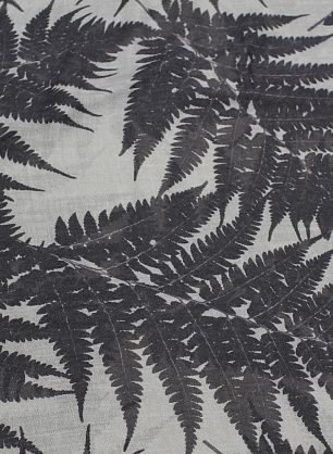 Пашмина (н) черные листья папоротника на сером - в интернет-магазине тканей Тессутидея арт. 17-1042