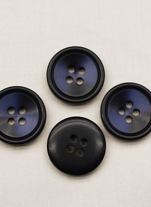 Пуговица пластик 4 прокола d-18мм синяя    - в интернет-магазине тканей Тессутидея арт. F-6682