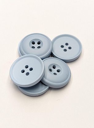 Пуговица пластик 4 прокола d-23мм голубая - в интернет-магазине тканей Тессутидея арт. F-6127