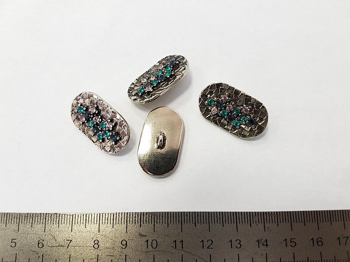 Пуговица на ножке овальная металл, разноцветные стразы Swarovski  - итальянские ткани Тессутидея арт. F-2165