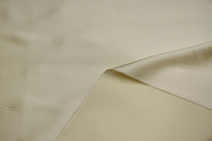 Шелк атлас стрейч (о) сливочный - итальянские ткани Тессутидея арт. 10-4339