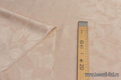 Шелк дама (о) бежевый с тиснеными листьями - итальянские ткани Тессутидея арт. 10-2508