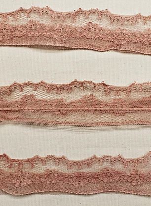 Кружево на сетке (о) пыльная роза ш-2см - в интернет-магазине тканей Тессутидея арт. 03-7139