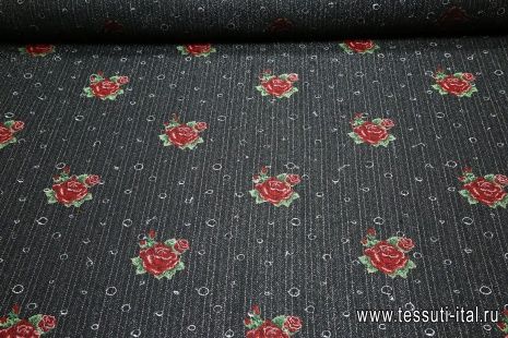 Схемы вышивки, похожие на «Красные розы на черно белом фоне» (№1717562) по сюжету