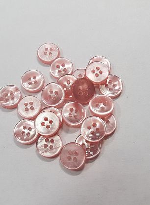 Пуговица пластик 4 прокола d-11мм розовая - в интернет-магазине тканей Тессутидея арт. F-5324