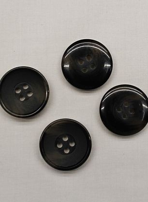Пуговица пластик под рог 4 прокола d-23мм черная - в интернет-магазине тканей Тессутидея арт. F-6721