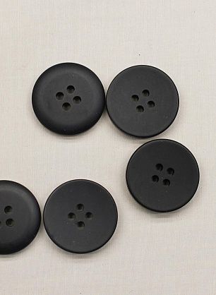 Пуговица пластик 4 прокола d-23мм темно-синяя матовая - в интернет-магазине тканей Тессутидея арт. F-6802