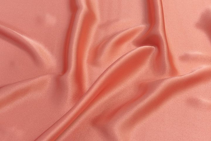 Шелк атлас стрейч (о) персиковый - итальянские ткани Тессутидея арт. 10-2506