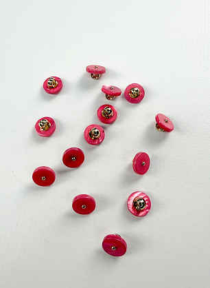 Пуговица комбинированная на ножке d-10мм розовая с золотой вставкой - итальянские ткани Тессутидея.