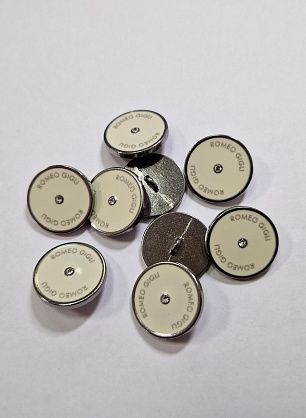 Пуговица на ножке металл никель d-20мм молочная со стразом - в интернет-магазине тканей Тессутидея арт. F-6006