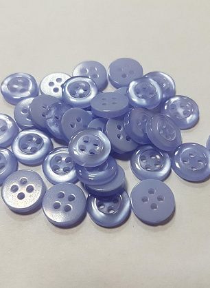 Пуговица пластик 4 прокола d-10мм сиреневая - в интернет-магазине тканей Тессутидея арт. F-4802