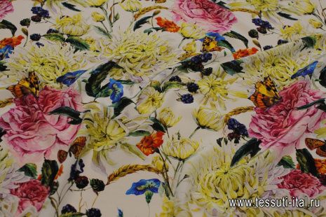 Крепдешин (н) цветы, ягоды и бабочки на белом - итальянские ткани Тессутидея арт. 10-3215