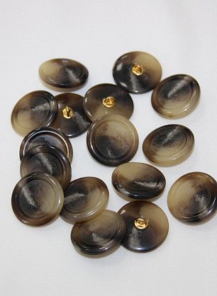 Пуговица рог на ножке бежево-коричневая d-24mm Roberto Cavalli - в интернет-магазине тканей Тессутидея арт. F-2545