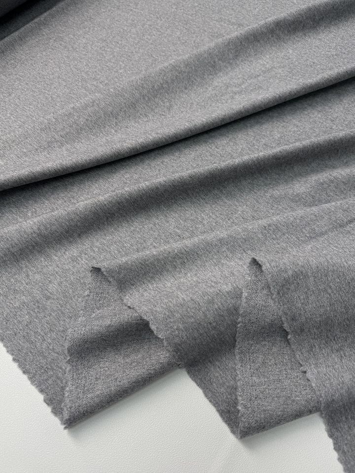 Костюмная шерсть фланель (о) светло-серая - итальянские ткани Тессутидея арт. 05-5221