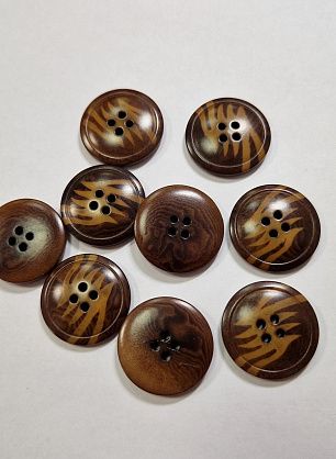 Пуговица костюмная пластик 4 прокола d-25мм коричнево-бежевая - в интернет-магазине тканей Тессутидея арт. F-5952