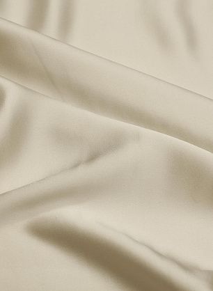 Шелк атлас (о) бело-бежевый - в интернет-магазине тканей Тессутидея арт. 10-4382