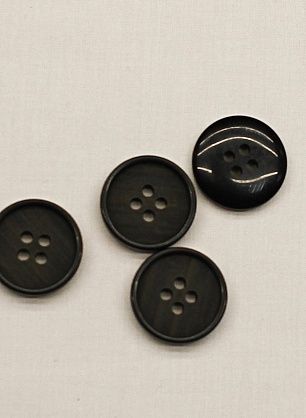 Пуговица пластик 4 прокола d-18мм коричнево-черная - в интернет-магазине тканей Тессутидея арт. F-6838