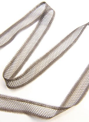 Тесьма нейлоновая (о) серая ш-1,5см - в интернет-магазине тканей Тессутидея арт. F-4537