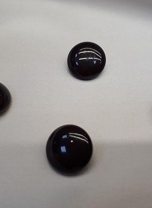 Пуговица пластик на металлической ножке коричневая d-17мм  - итальянские ткани Тессутидея.