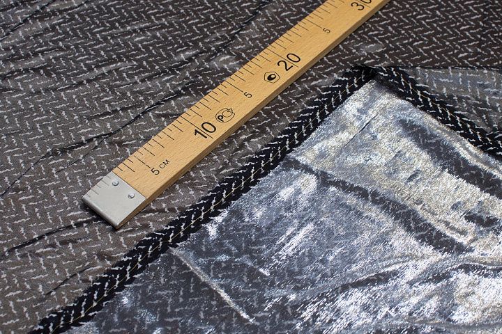 Бархат с люрексом (н) черно-белый орнамент в стиле Chanel - итальянские ткани Тессутидея арт. 03-6054