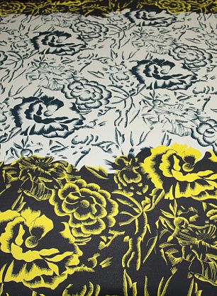 Плательная cadi стрейч купон (1,1м) (н) черно-бежево-желтый цветочный орнамент в стиле Etro - в интернет-магазине тканей Тессутидея арт. 04-0947