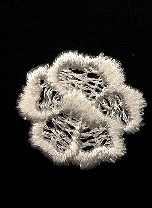 Аппликация белый цветок - в интернет-магазине тканей Тессутидея арт. F-3296