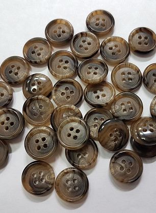 Пуговица пластик 4 прокола d-14мм светло-коричневая меланжевая - в интернет-магазине тканей Тессутидея арт. F-5206