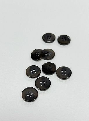 Пуговица пластик 4 прокола d-15мм серо-черная - в интернет-магазине тканей Тессутидея арт. F-7123