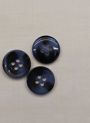 Пуговица пластик под рог 4 прокола d-15мм сине-голубая - в интернет-магазине тканей Тессутидея арт. F-6719