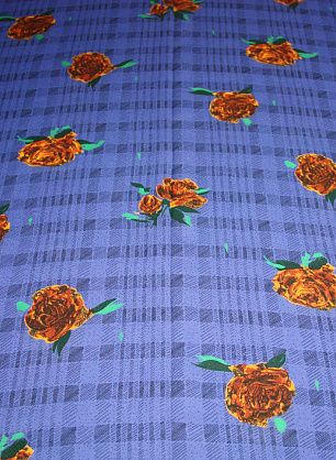 Плательная (н) желто-зеленый цветочный орнамент на сиреневом - в интернет-магазине тканей Тессутидея арт. 17-0667