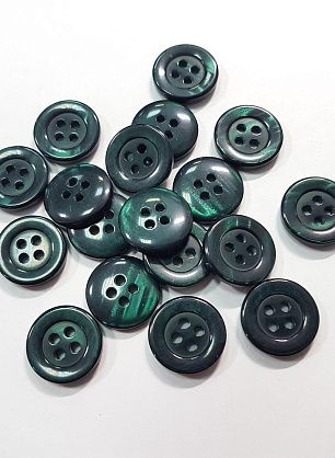 Пуговица пластик 4 прокола d-14мм изумрудная перламутровая - в интернет-магазине тканей Тессутидея арт. F-5467