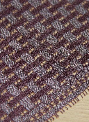 Кружево (н) темное антико с белым ш-90см Solstiss - в интернет-магазине тканей Тессутидея арт. 03-3278