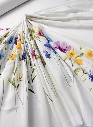 Плательная вискоза (н) бордюр из полевых цветов на молочном - в интернет-магазине тканей Тессутидея арт. 04-1822