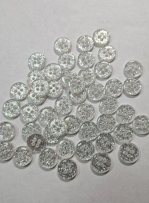 Пуговица пластик 4 прокола d-10мм серебряная - в интернет-магазине тканей Тессутидея арт. F-5751