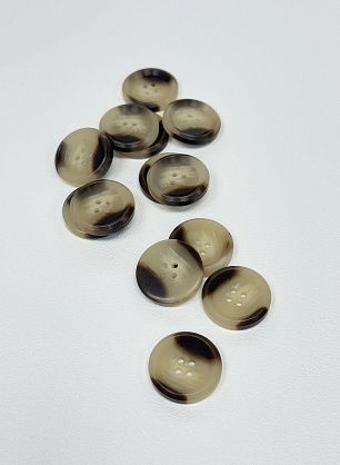 Пуговица пластик под рог 4 прокола d-25мм бежево-коричневая - итальянские ткани Тессутидея F-7170